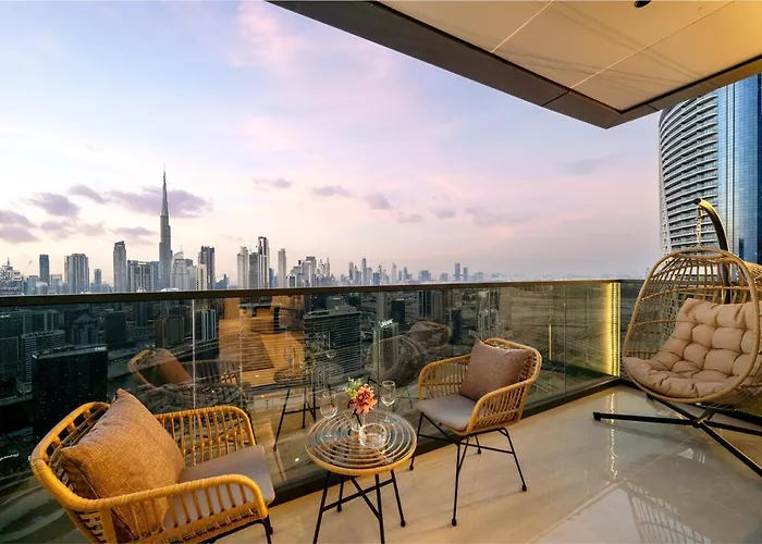 Royal Vista At Nobles Tower - Business Bay Dubai City Views - Brand New Luxury 3Br Apartment