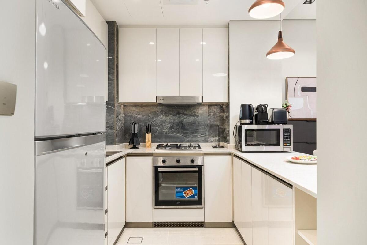 Royal Vista At Nobles Tower - Business Bay Views - Brand New Luxury 3br Appartement